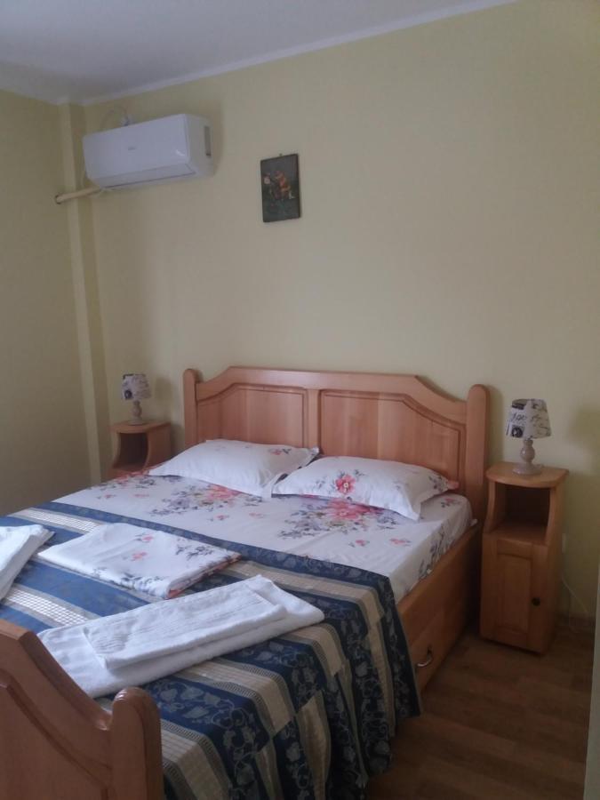 Pensiunea Ciresul Alb Tulcea Exterior foto