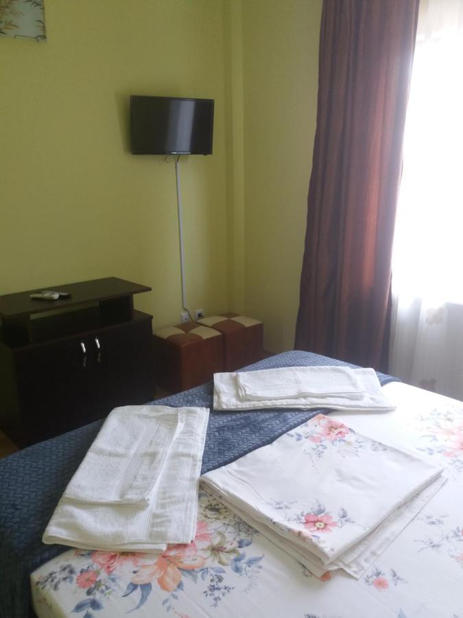 Pensiunea Ciresul Alb Tulcea Exterior foto